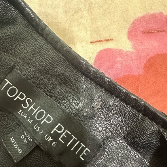 Topshop petite size US 2 artificial leather jacket - Picture 4 of 7